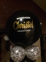 ballon pilaar met 90 cm topballon met eigen logo