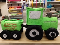 handdoek traktor + aanhangwagen met borduringen