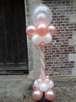 ballonpilaar oud rose goud met latex dubbele topballon just married