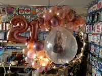 organic hoepel met folie cijfers en foto verwerkt in ballon