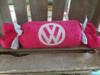 automerken geborduurd op handdoek