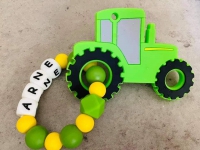 Siliconen bijtring groene tractor met naam