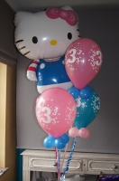 boeket folieballon hello kitty 